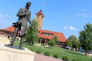 Lincoln Statue