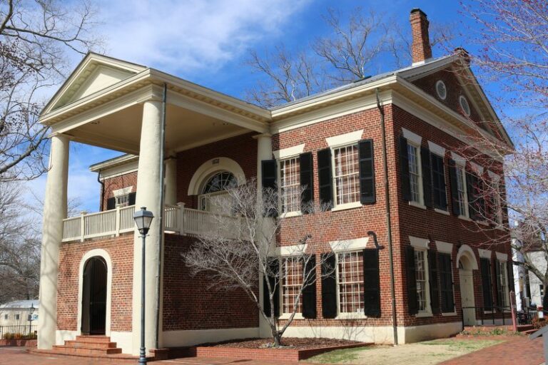 1836 Lumpkin County Courthouse