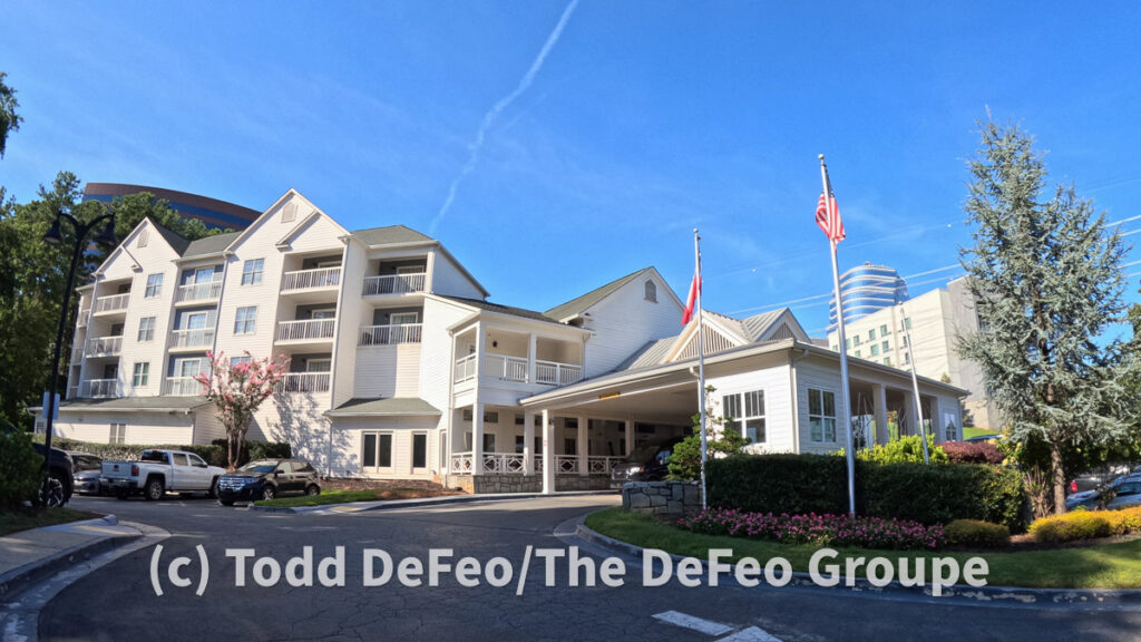 Hotel Indigo Vinings celebrates reopening after major renovation